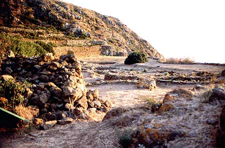 Villaggio preistorico di capo graziano, risalente all'età del bronzo